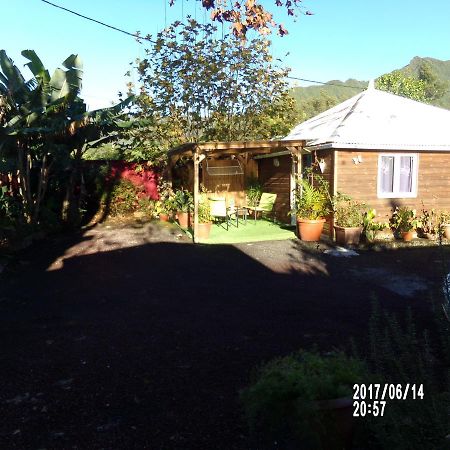 Les Aubepines Bed & Breakfast Bras des Calumets ภายนอก รูปภาพ